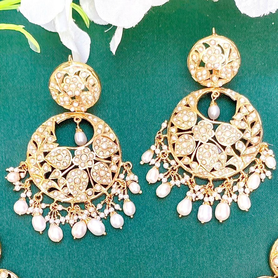 pearl chandbali