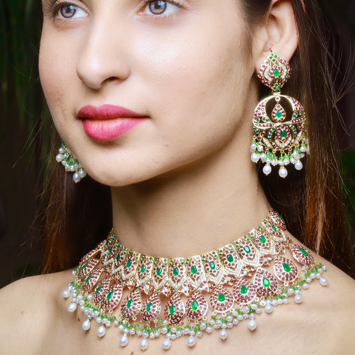 pakistani broad necklace with chandbala earrings for outdoor wedding