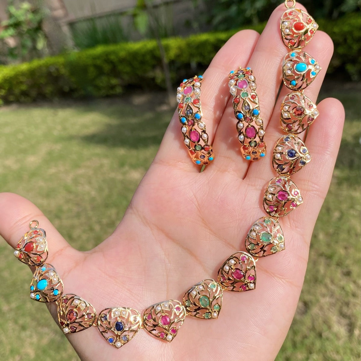 light weight nauratan gold set
