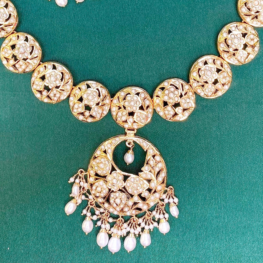 pearl necklace set