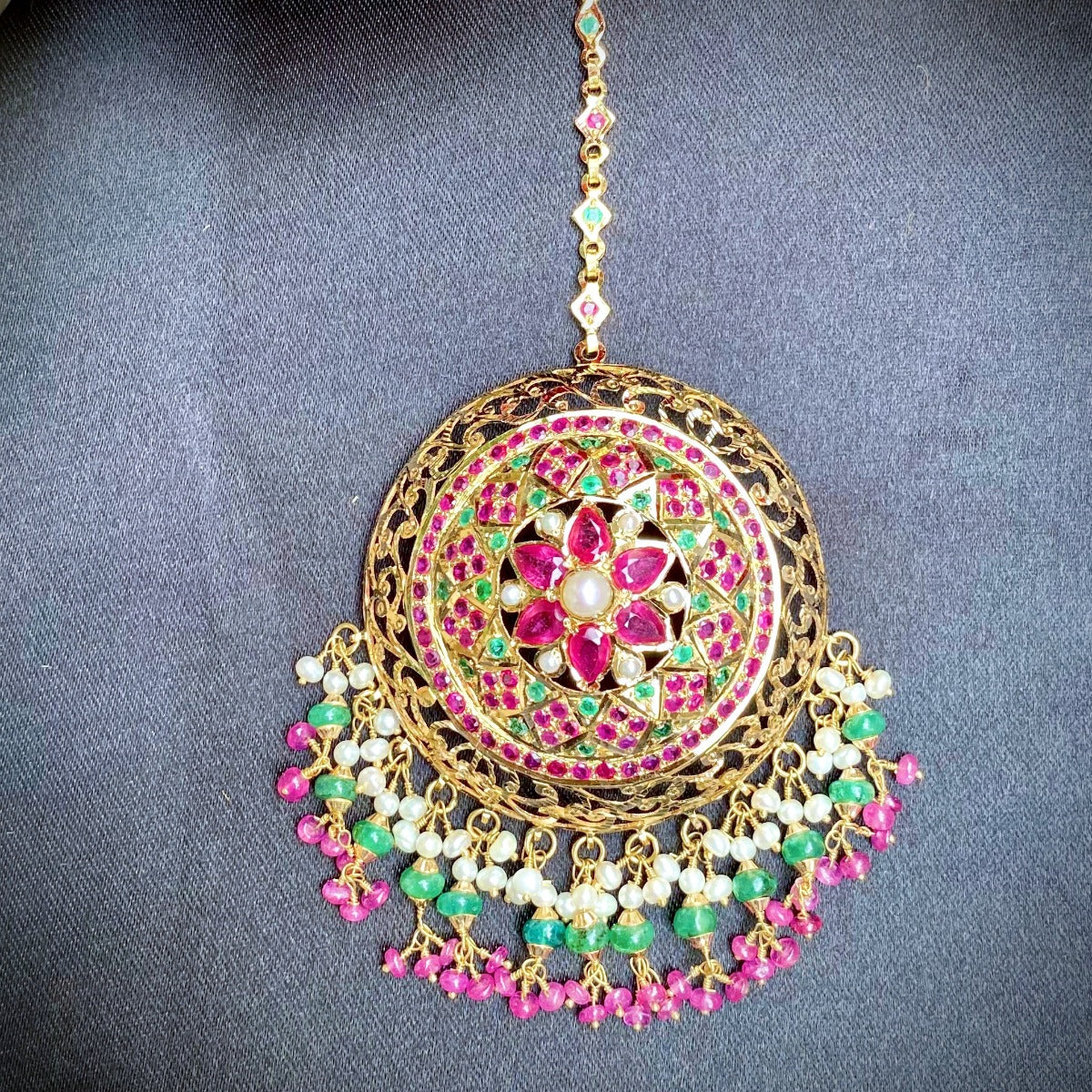 jadau gold teeka