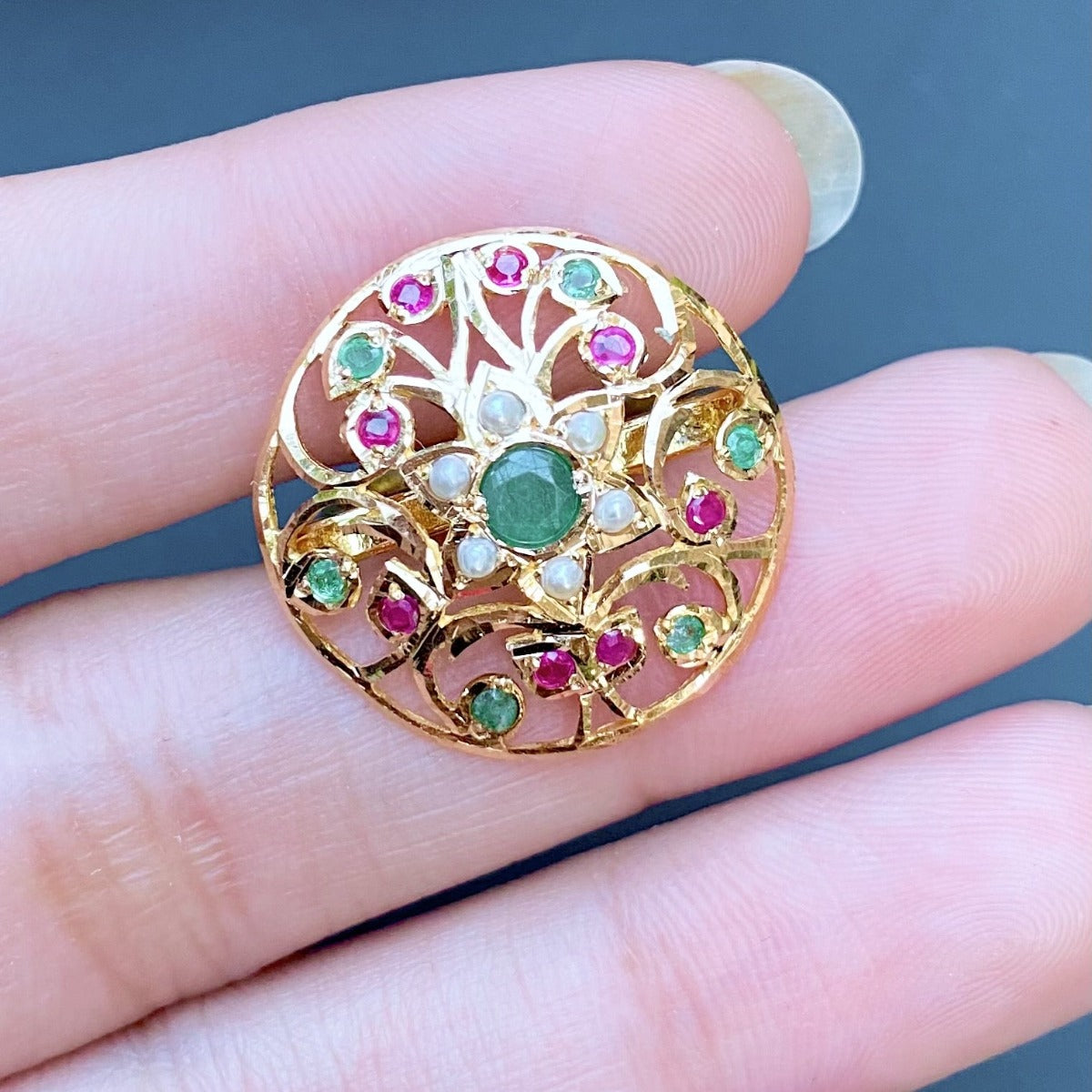 fine indian jadau ring in 22ct gold