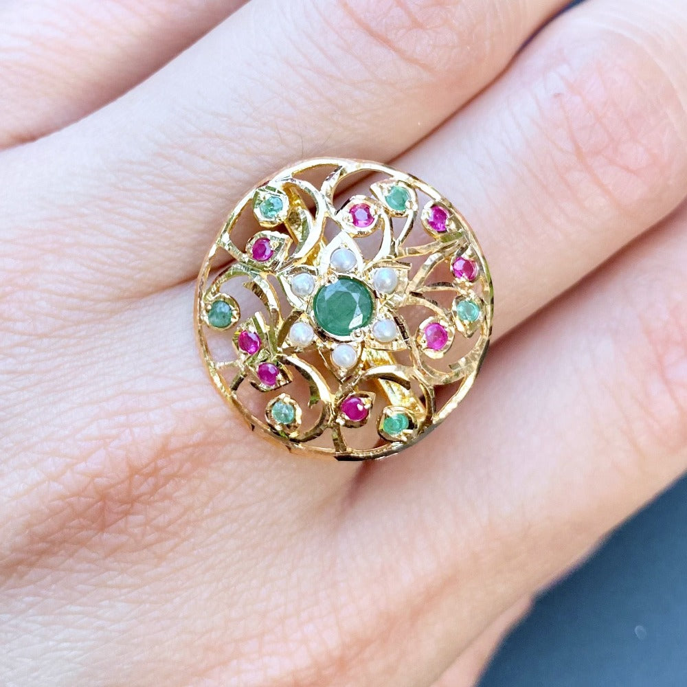 fine indian jadau ring in 22ct gold