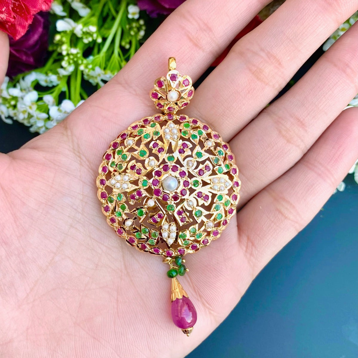 hyderabadi pendant set gold