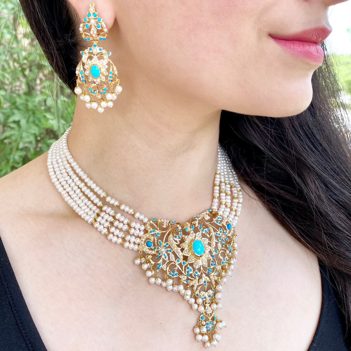 exquisite pearl and turquoise necklace in 22ct gold