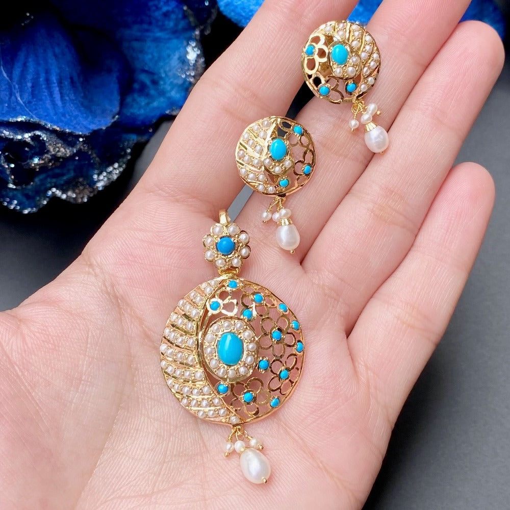 antique gold pendant dubai