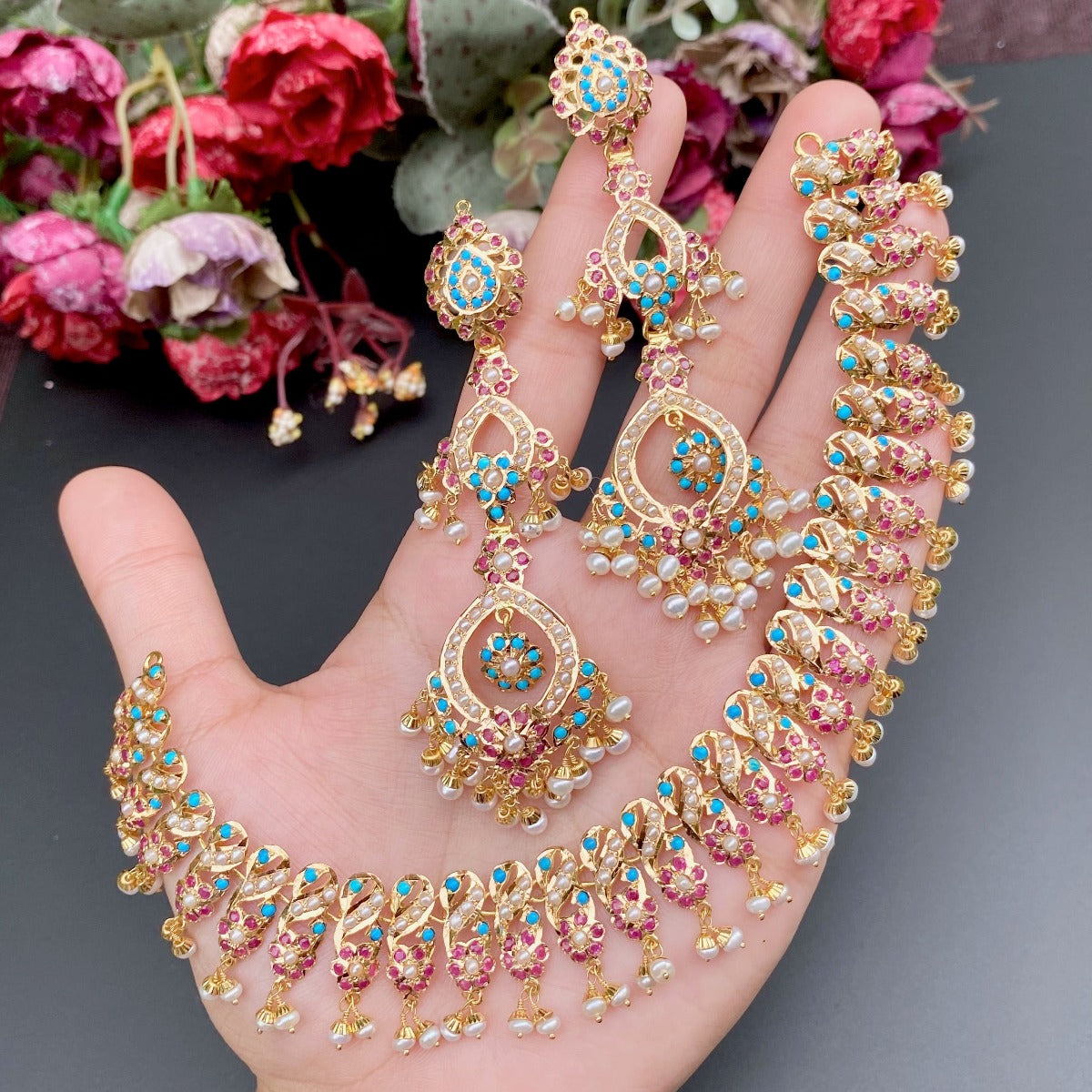elegant indian gold necklace set