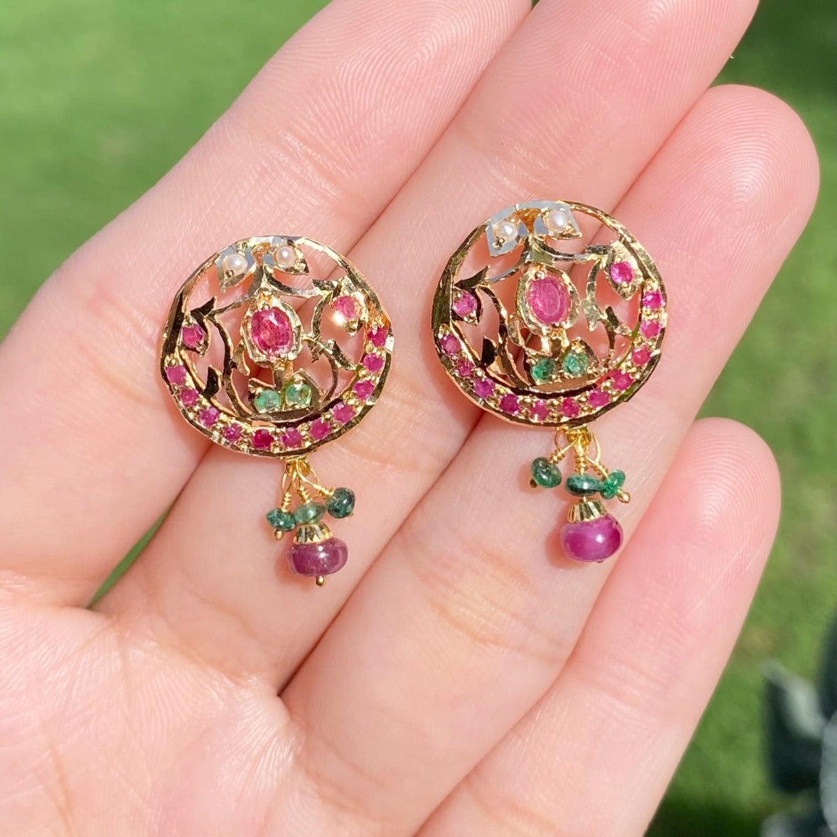 unique indian gold pendant set