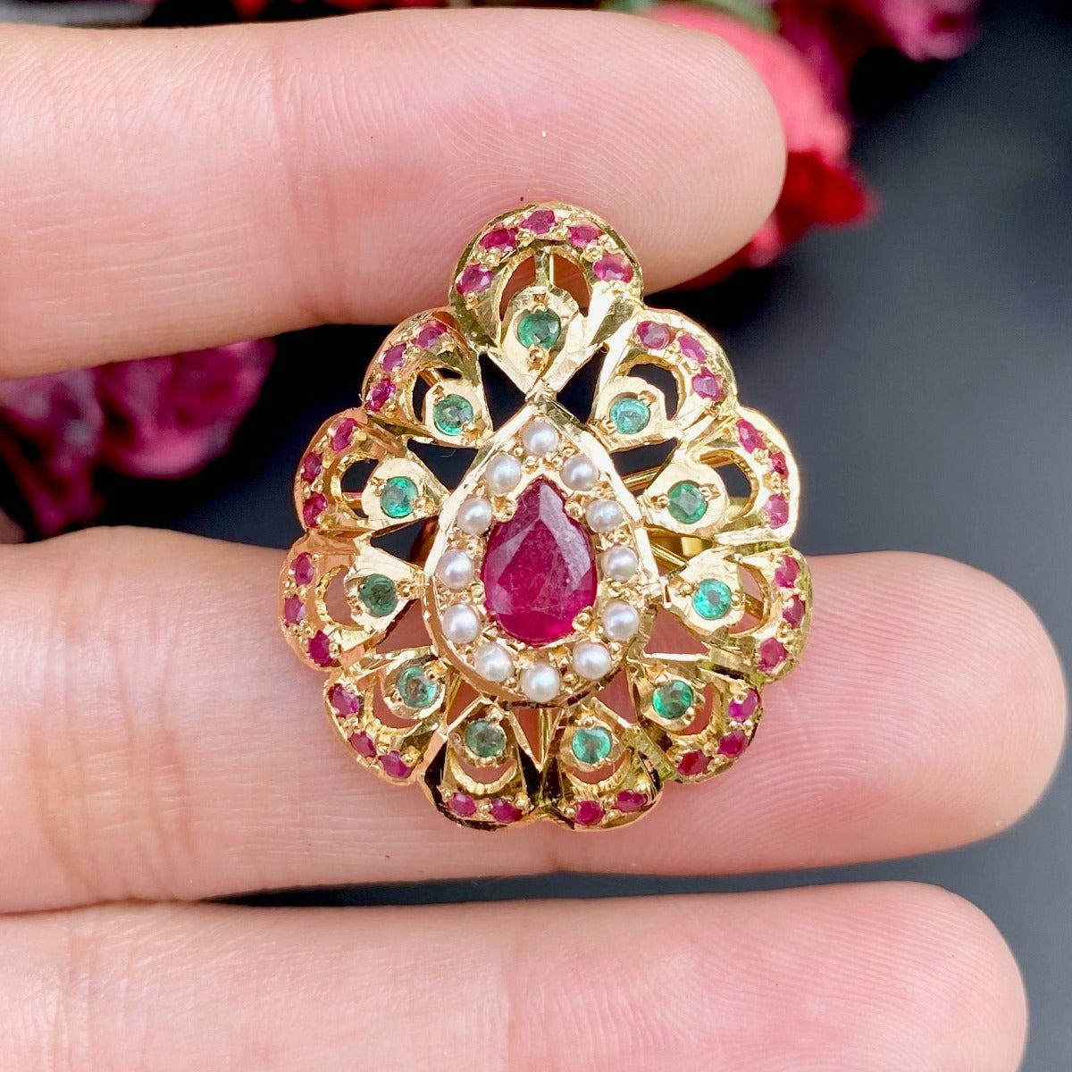 beautiful jadau ring gold