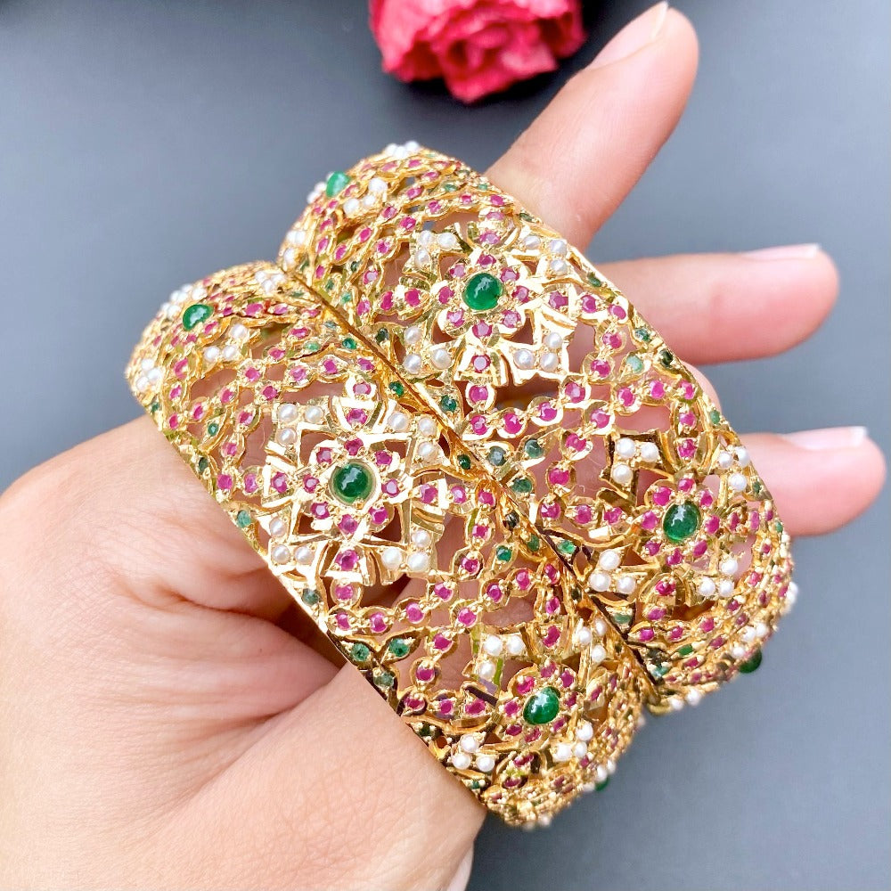 amritsari jadau bangles on gold dubai