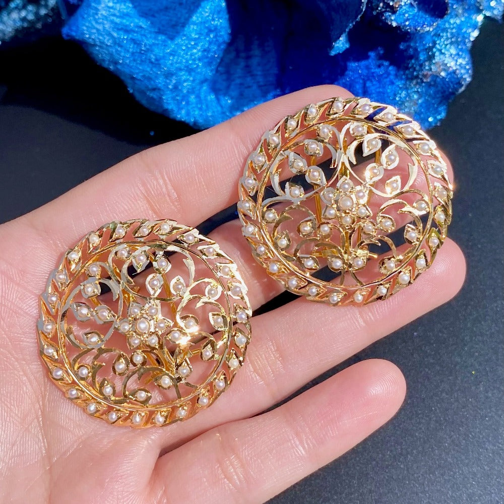 large round gold studs for women