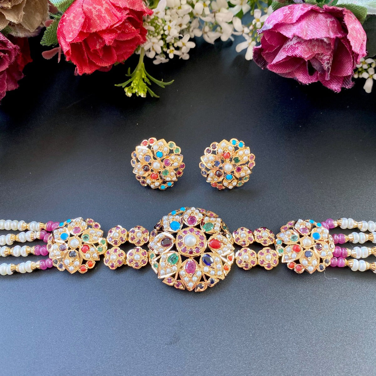 dainty hyderabadi gold choker navratna