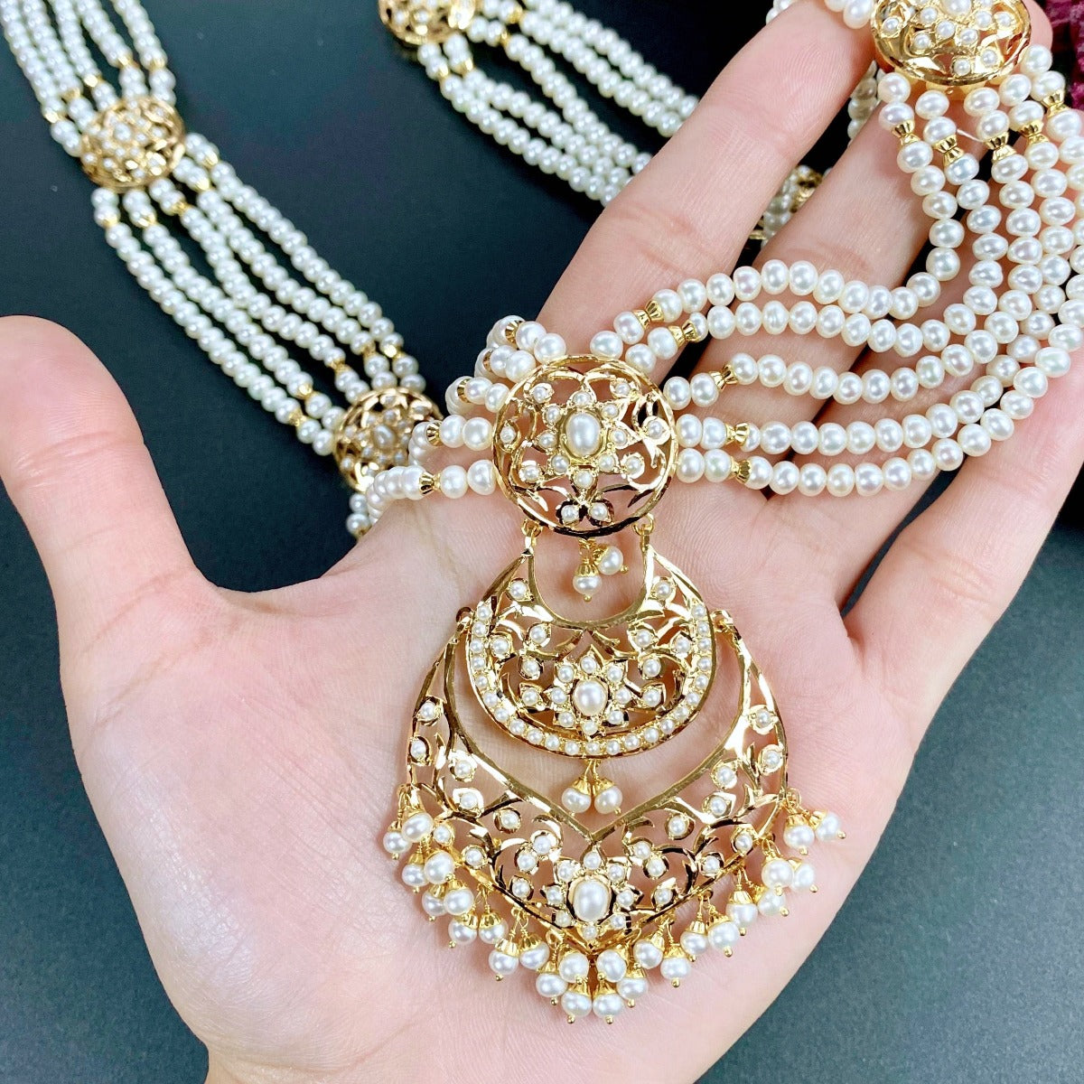 exclusive rani haar in 22k gold set with pearls