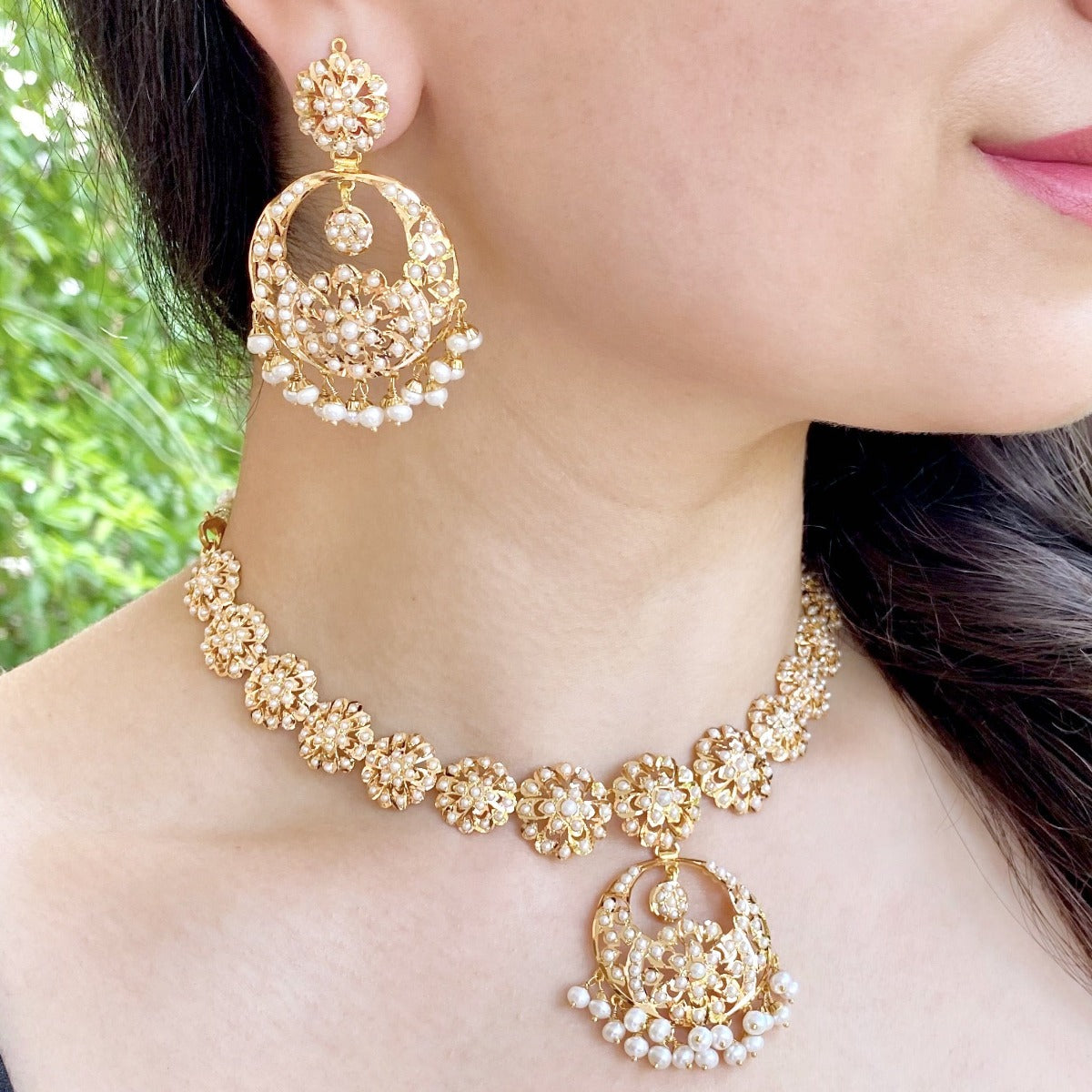 real pearl neckalce on gold kuwait