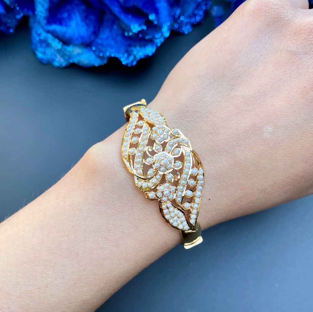 pearl bracelet gold
