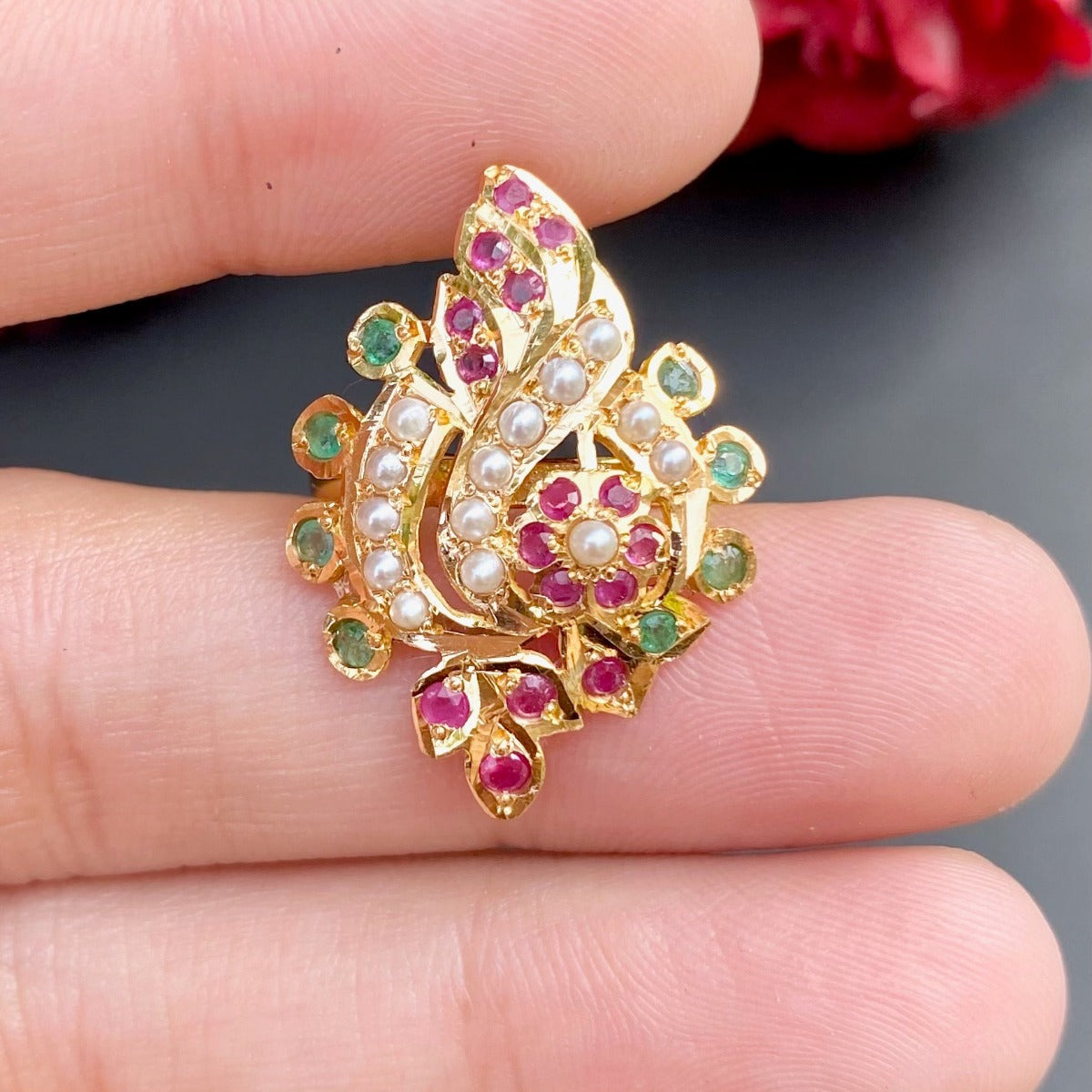 jadau gold ring in qatar