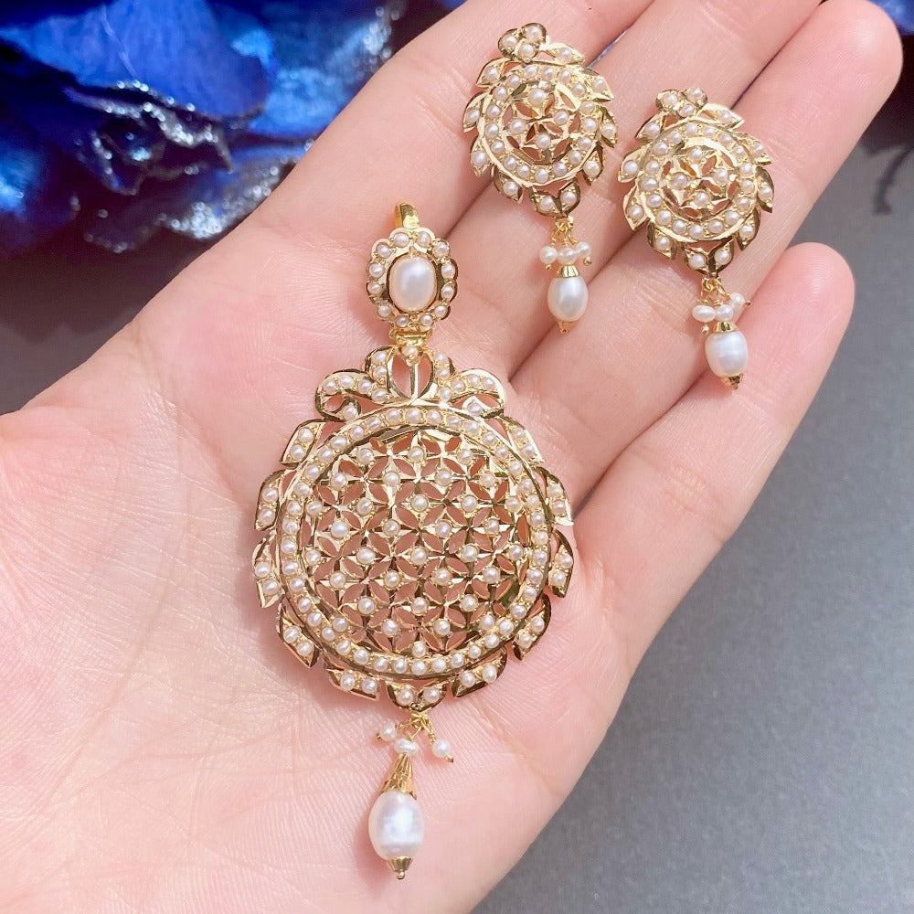 pearl pendant and earrings set uae