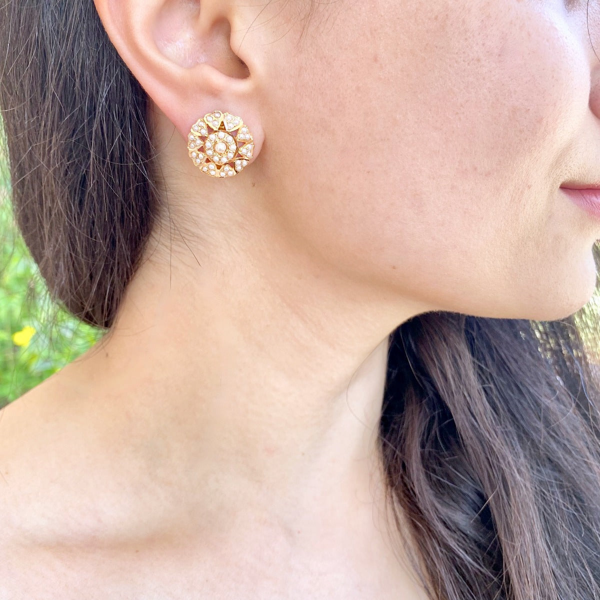 jadau pearl studs gold