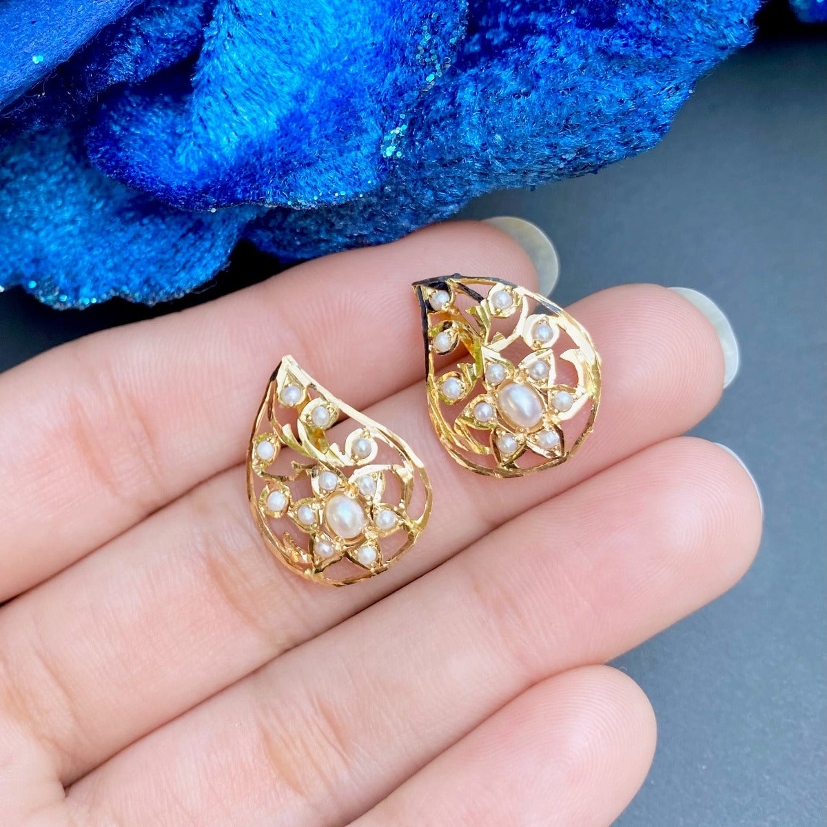 paisley pearl studs in 22k gold