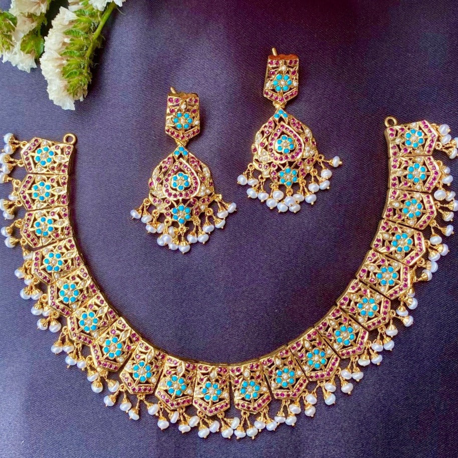 innaya heritage neckalce set