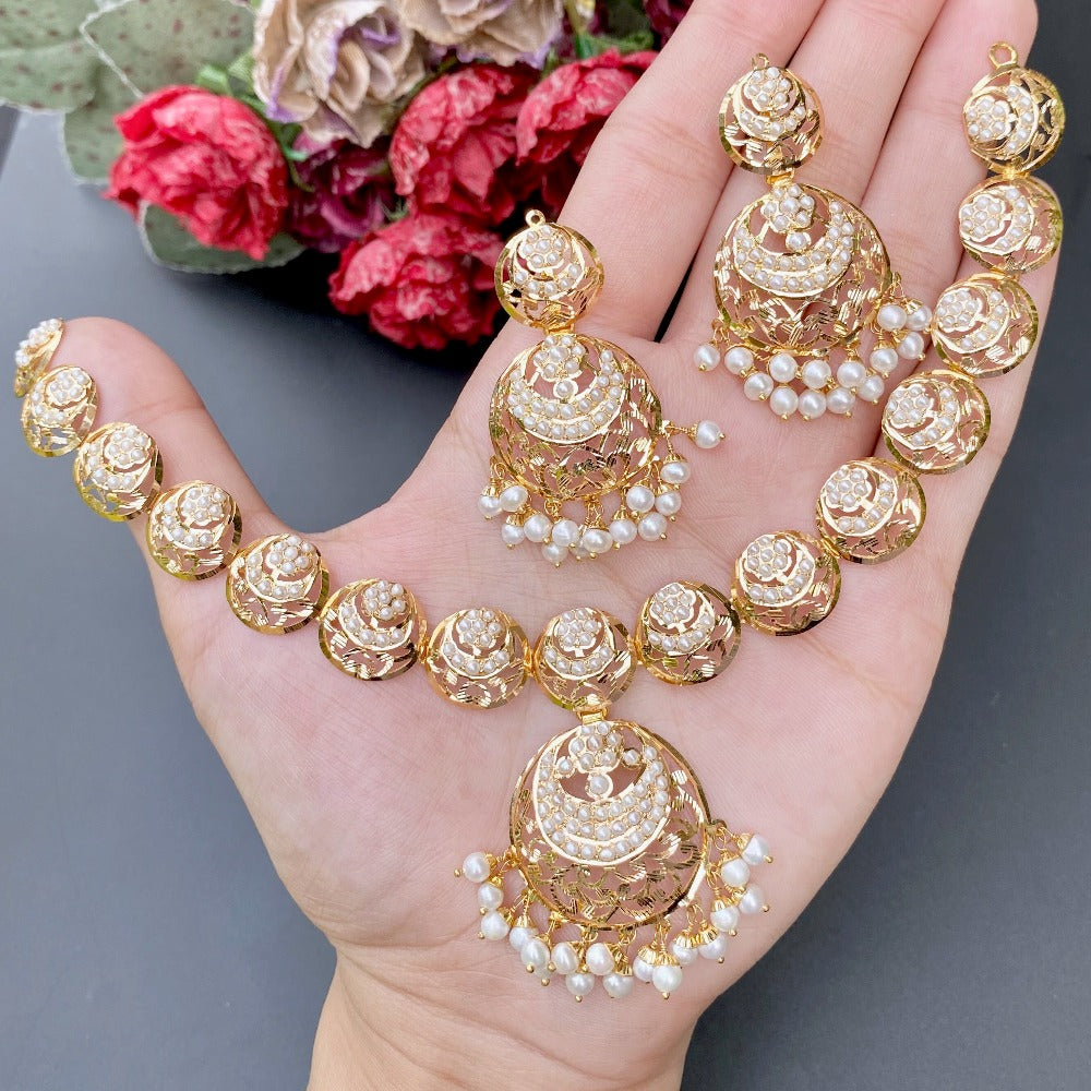 22 carat gold necklace set under 3 tola