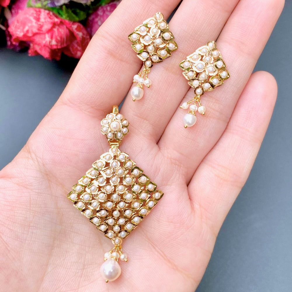 pearl pendant set