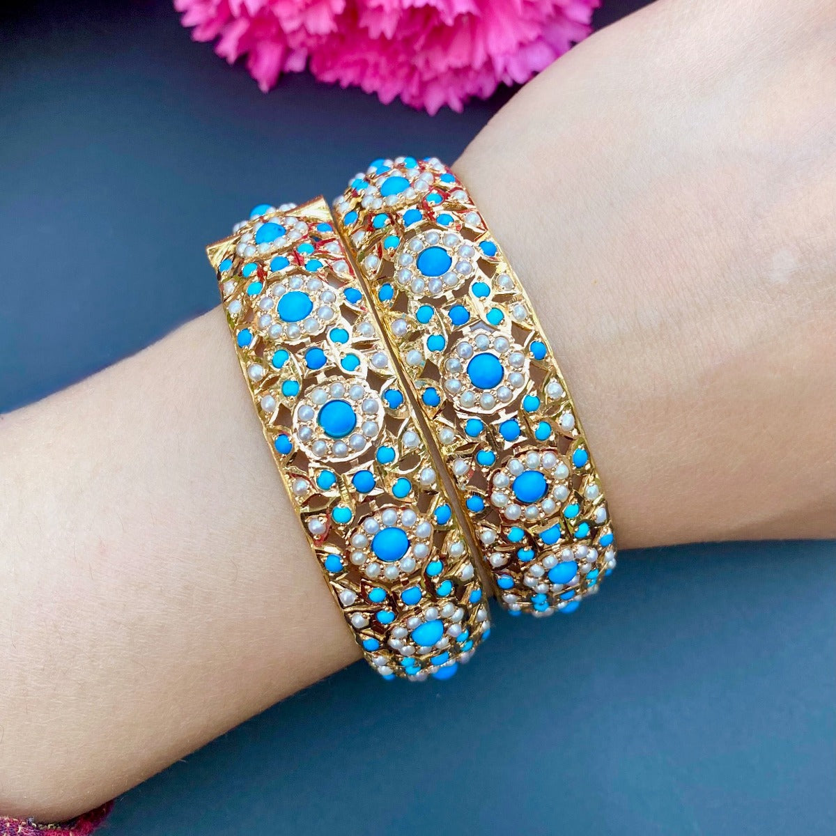 feroza bangle in gold