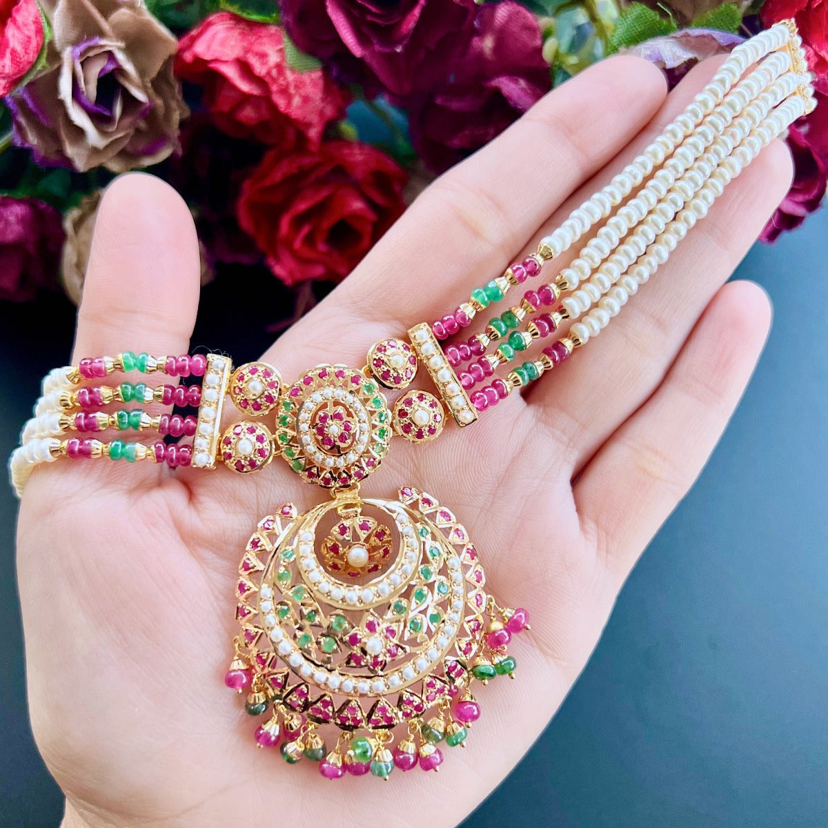 jadau choke set studded with precious stones