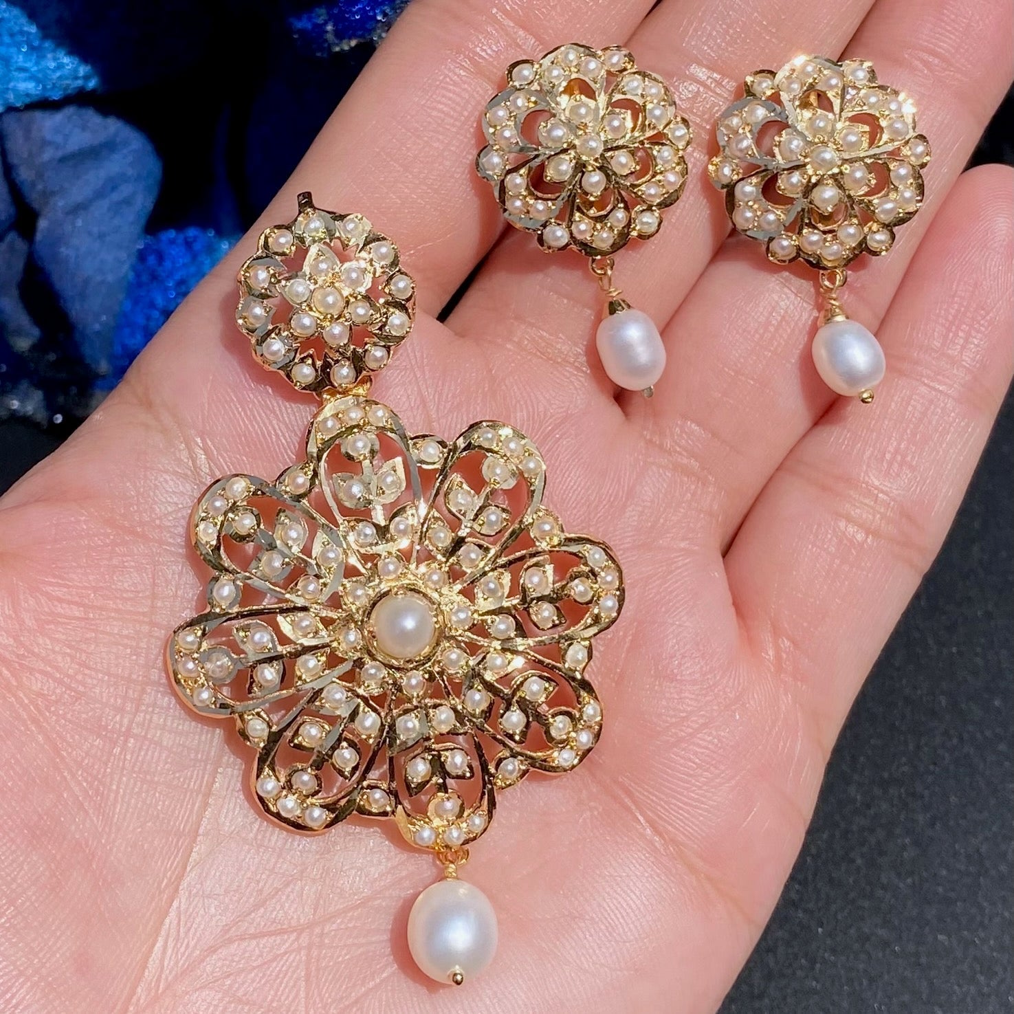 indian pendant set with pearls