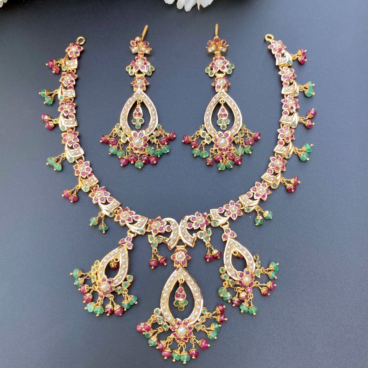 light weight jadau gold necklace set in kuwait