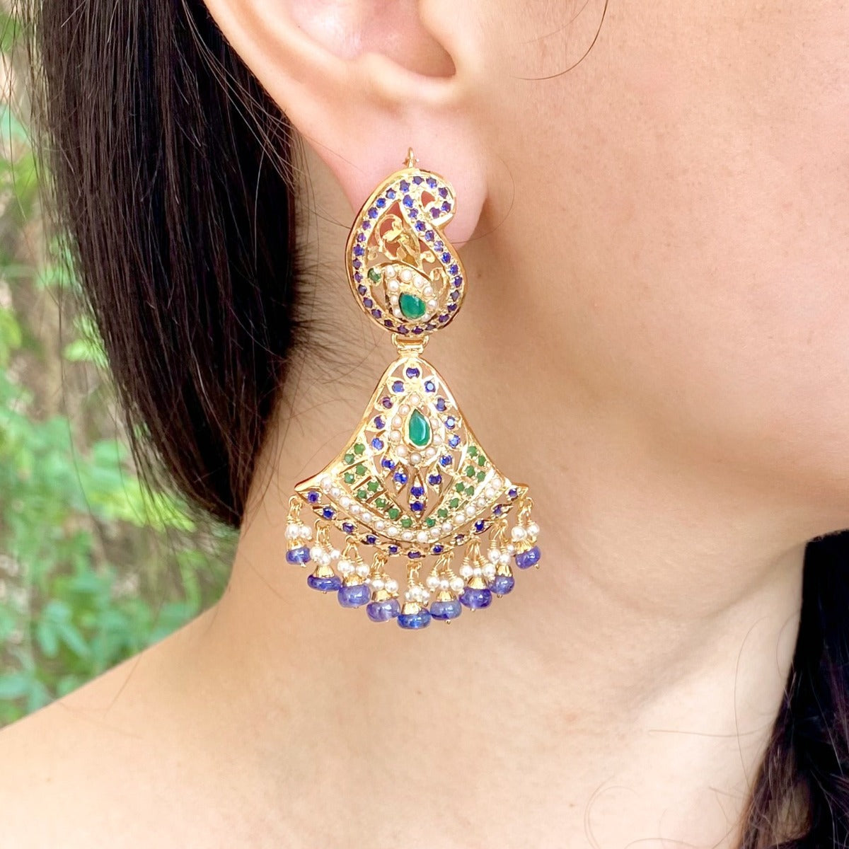 blue sapphire and emerald earrings