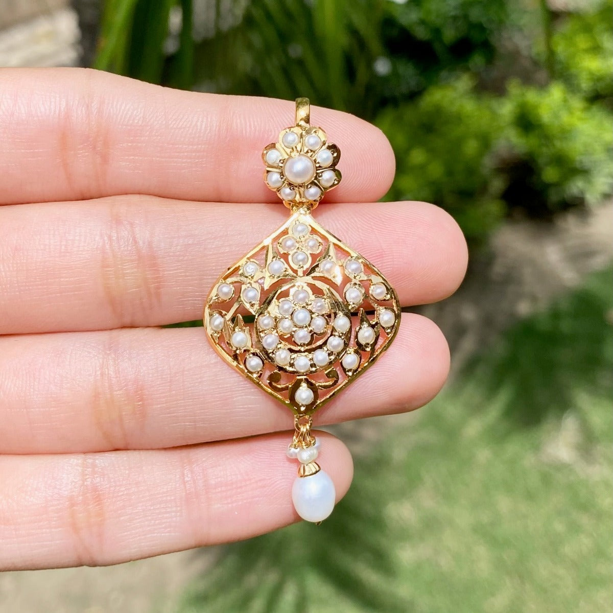 pearl pendant hyderabad