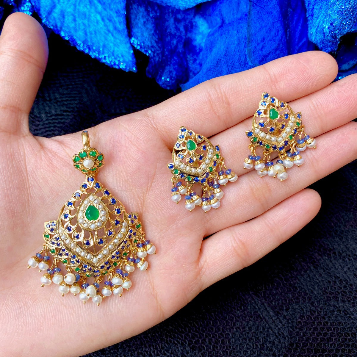 gold plated jadau pendant set under 10000