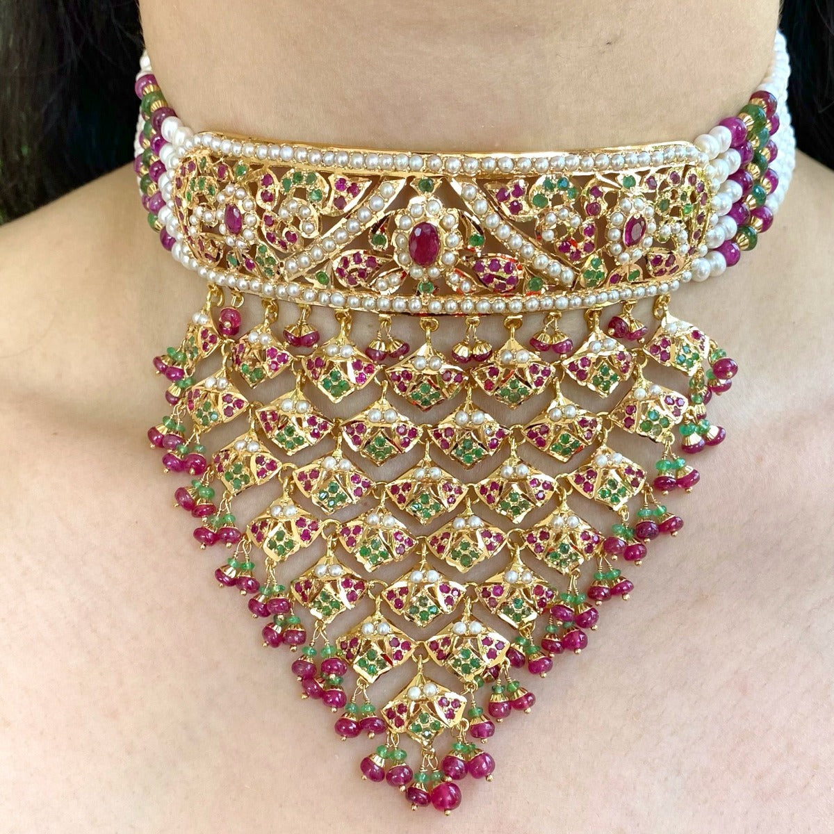 hyderabadi choker set on a neck