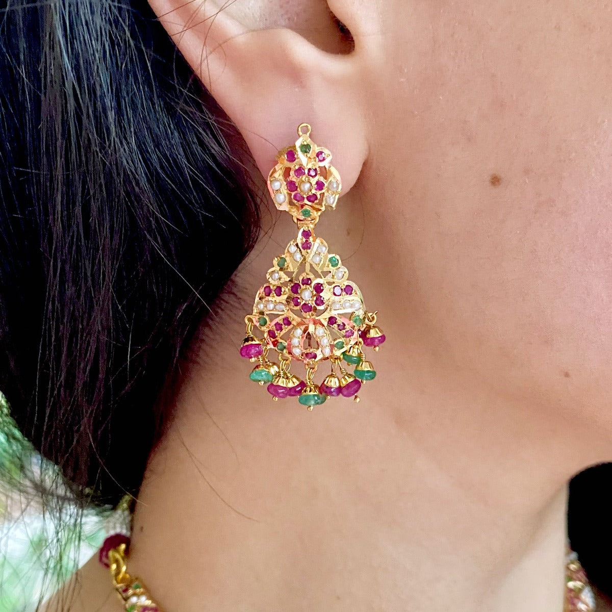 light weight gold earrings