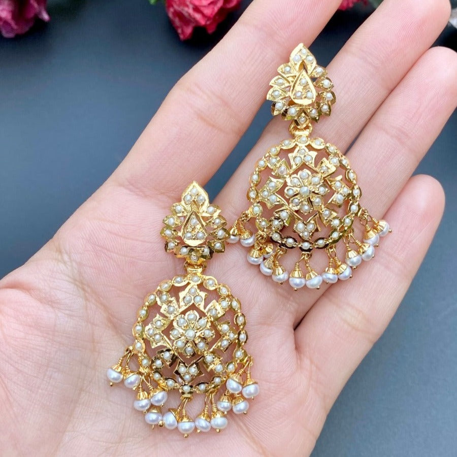 hamna amir earrings