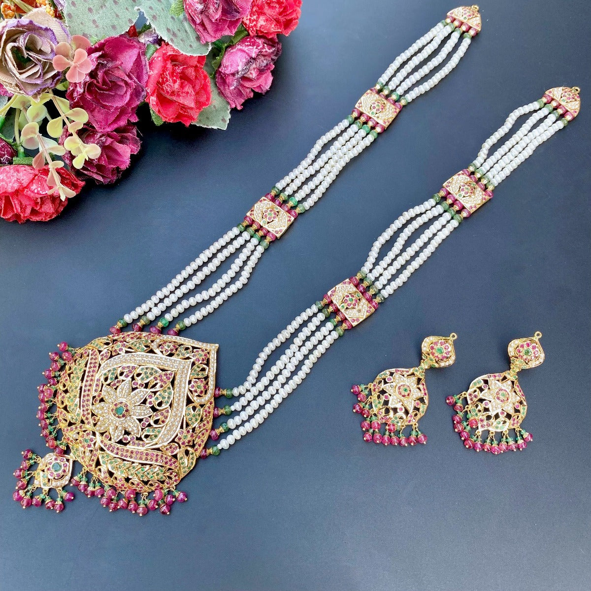 multicoloured jadau rani haar in 22ct gold