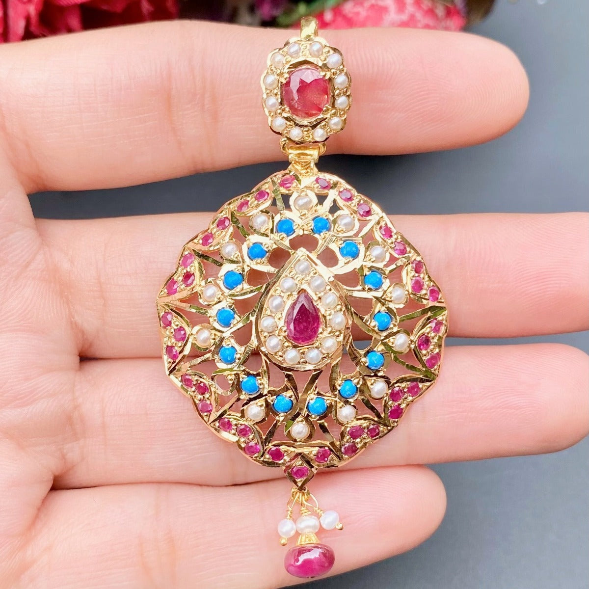 multicolor gold pendant set tanishq