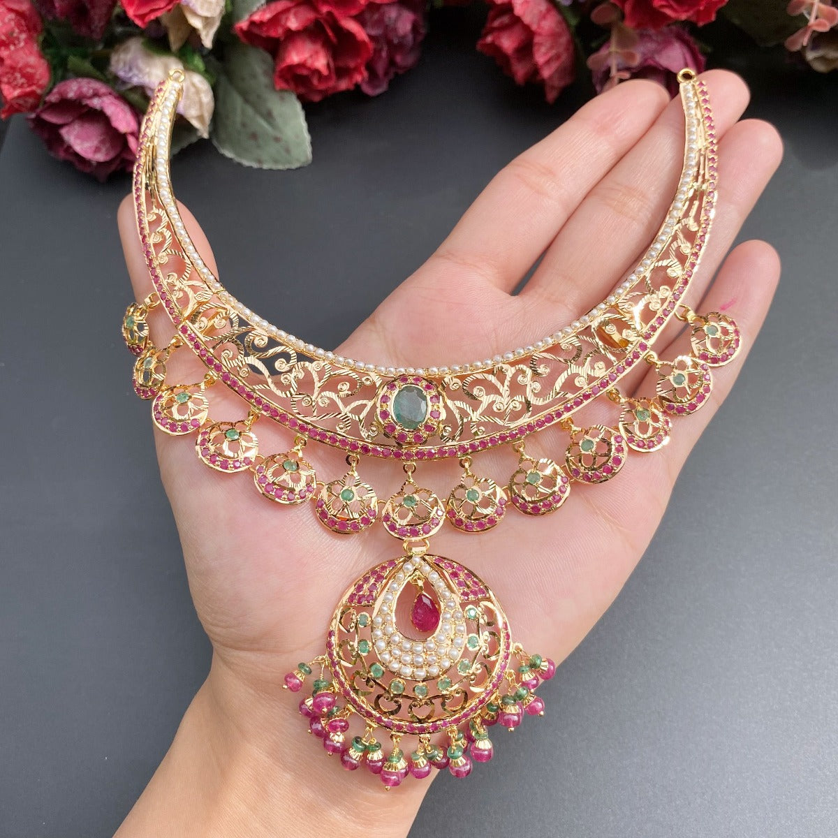 Jadau Rod Set in 22ct Gold GNS 096