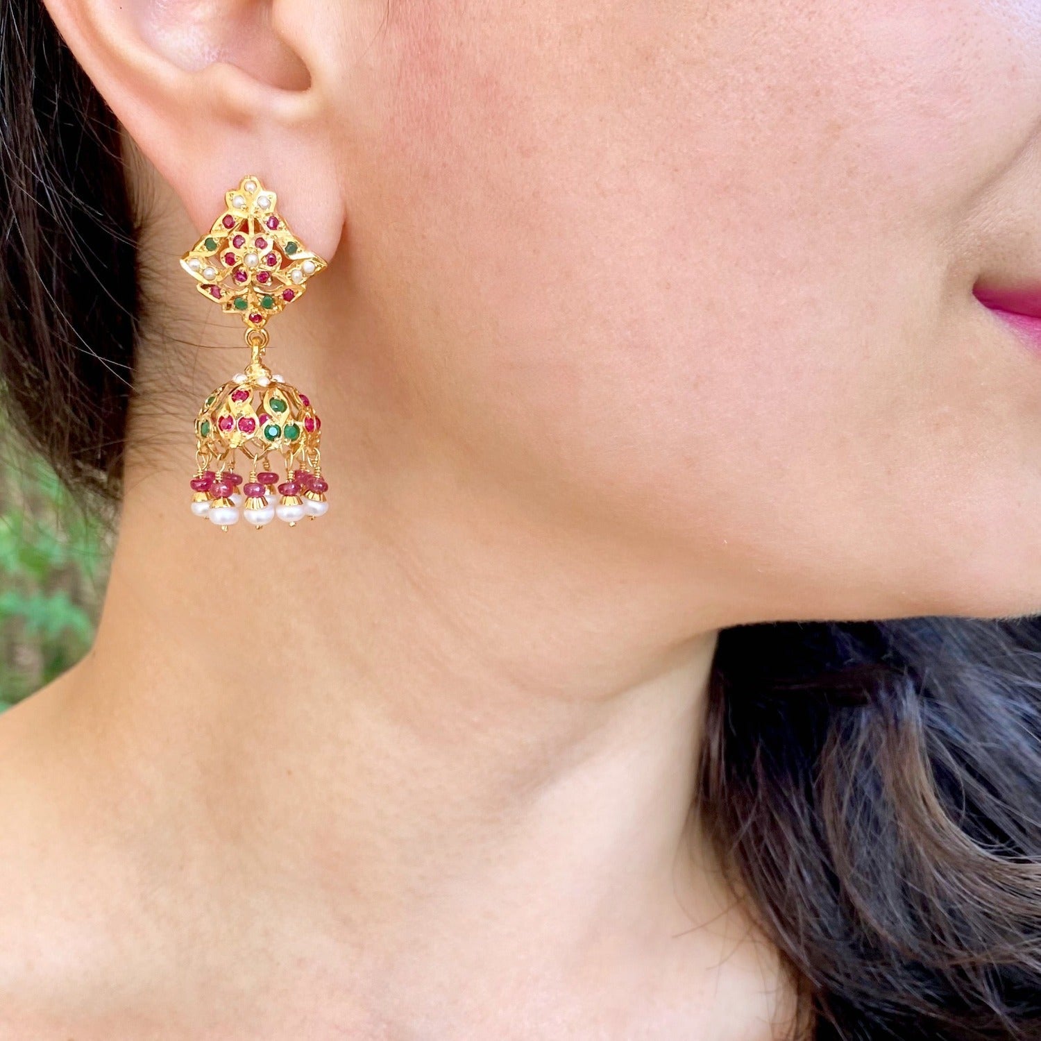 DELICATE INDIAN JEWELLERY