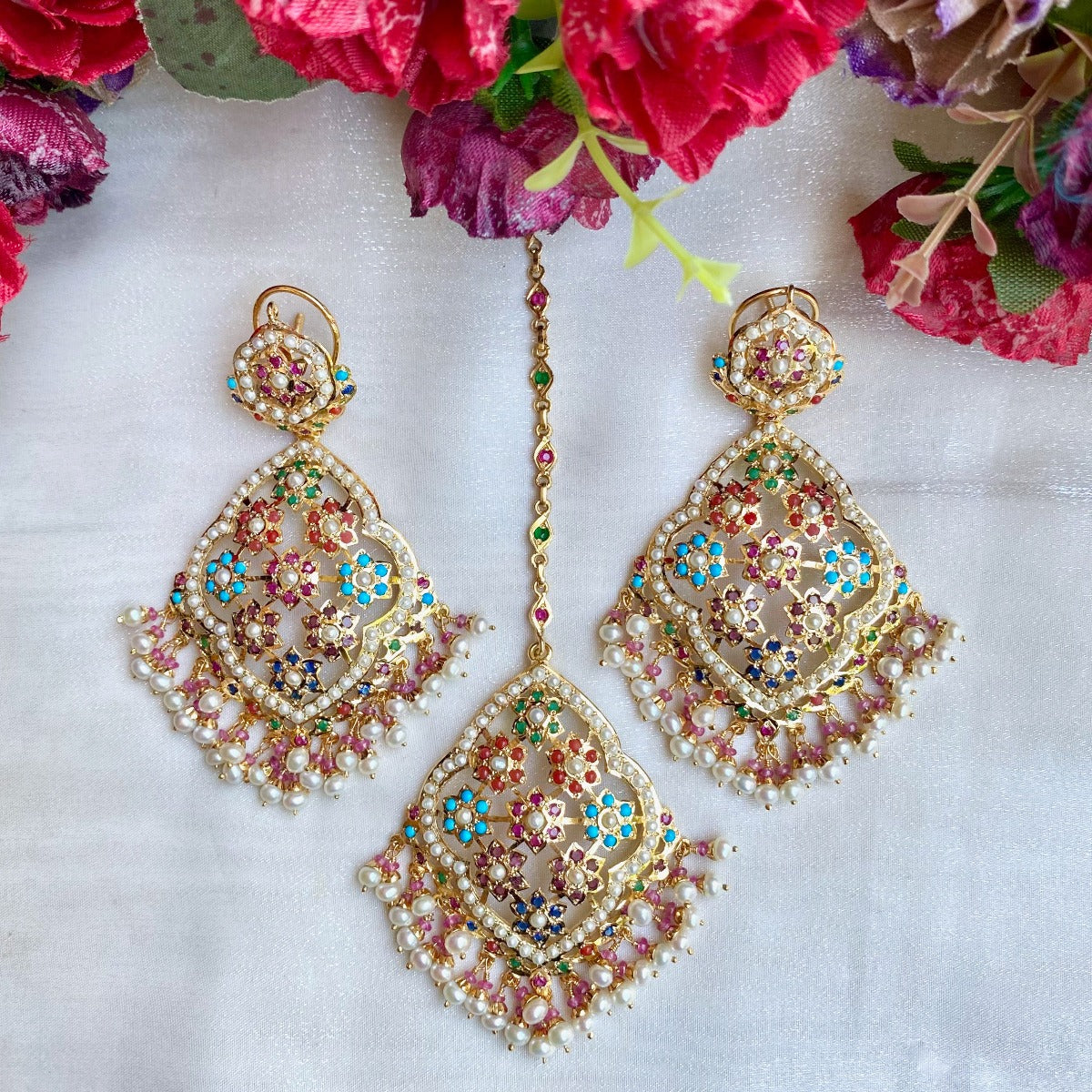 destination wedding tikka and earrings set