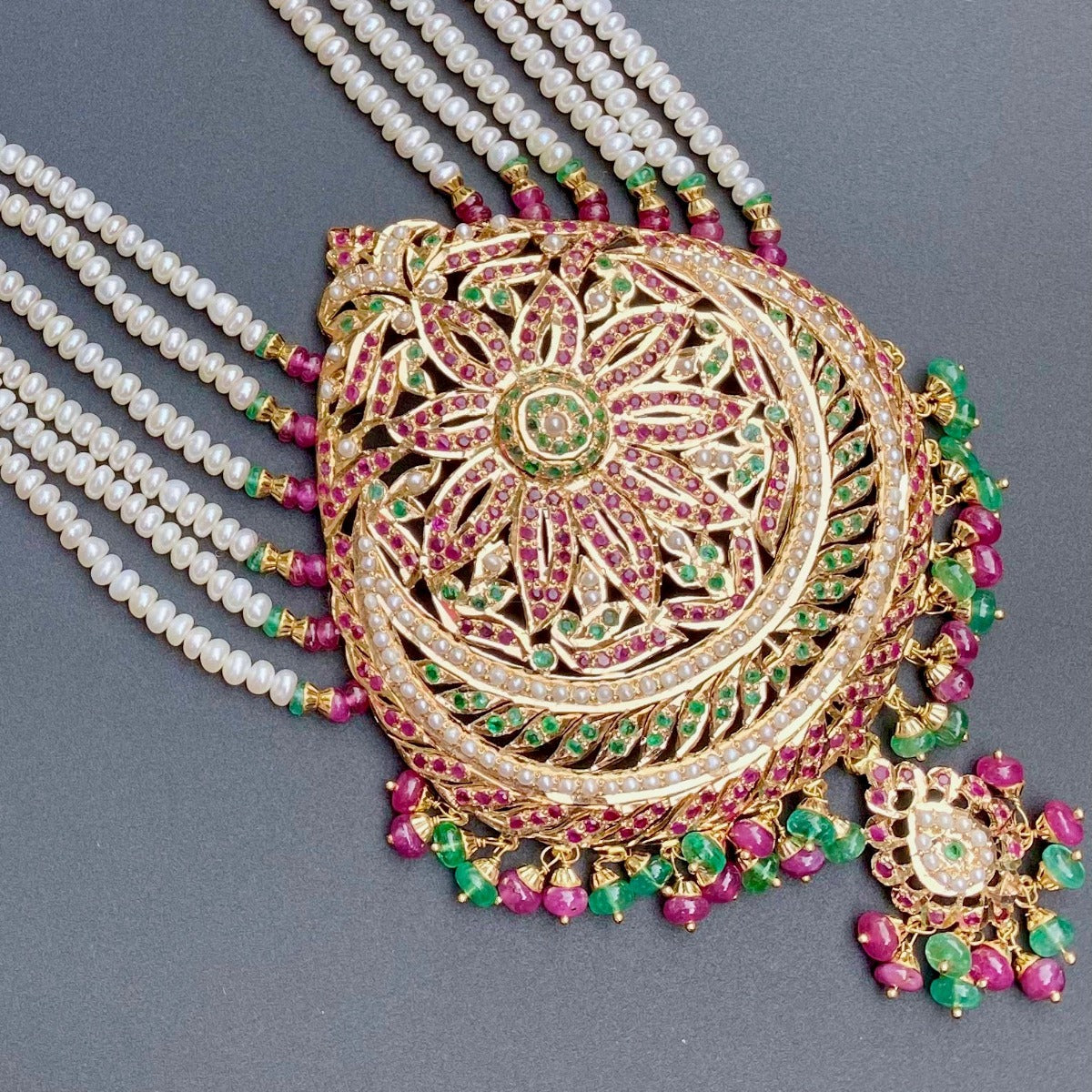 tanishq rani haar set