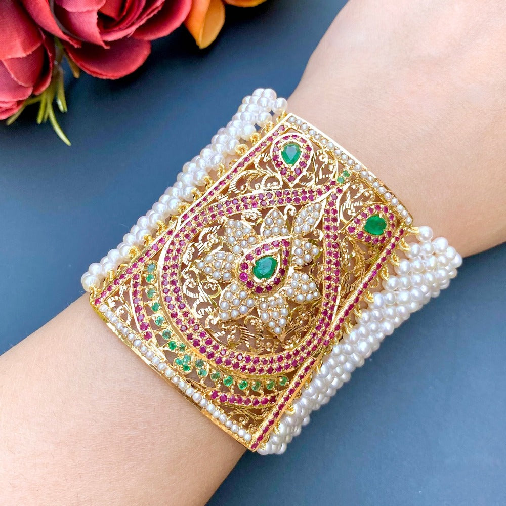 22 karat gold punjabi bahi bracelet