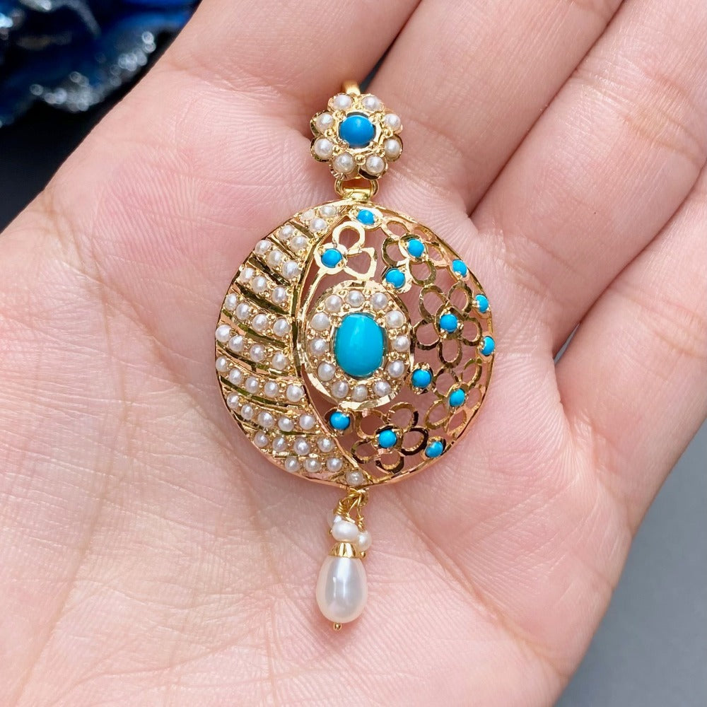 antique gold pendant dubai