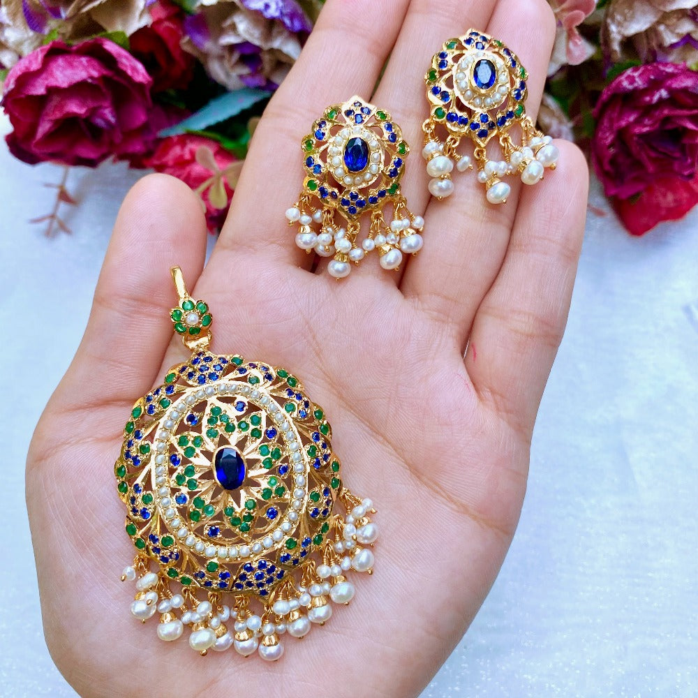 gold plated jadau pendant set