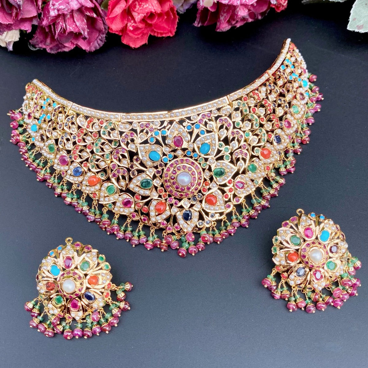 choker set for marriage in gold