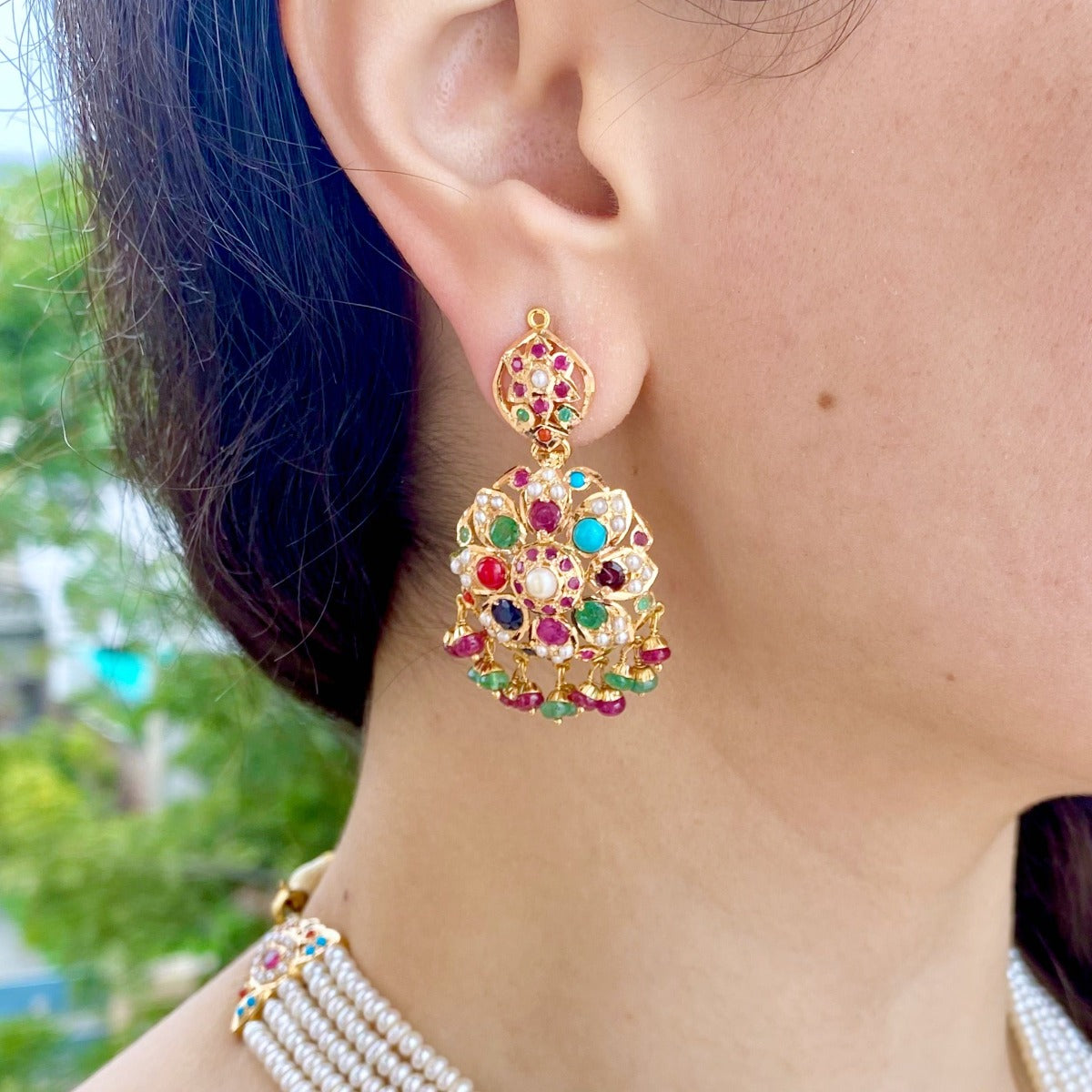 Navratna Short Rani Haar | Hallmark 22k Gold | Precious Gems GNS 0009