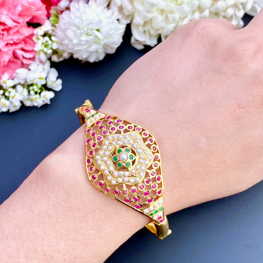 tanishq gold bangles