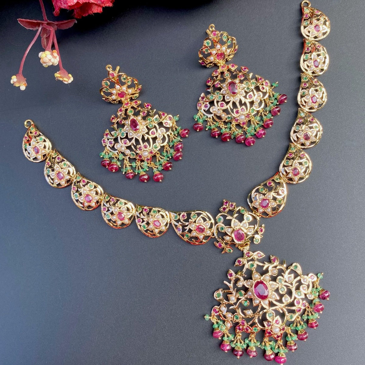 rajputana necklace set with precious stones