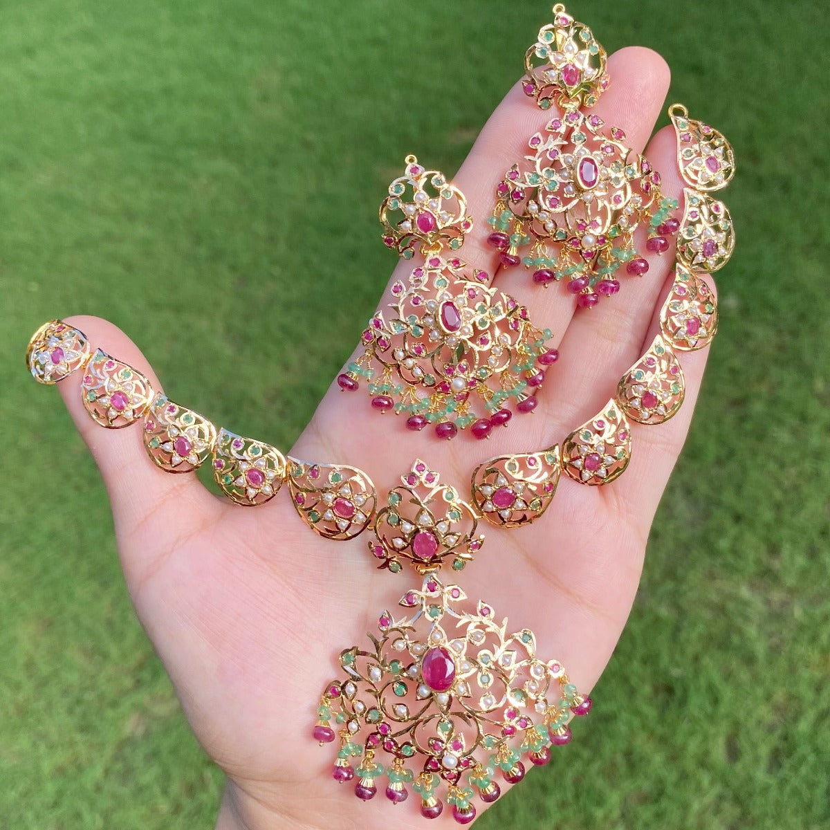 rajputana necklace matched with earrings in 22k gold